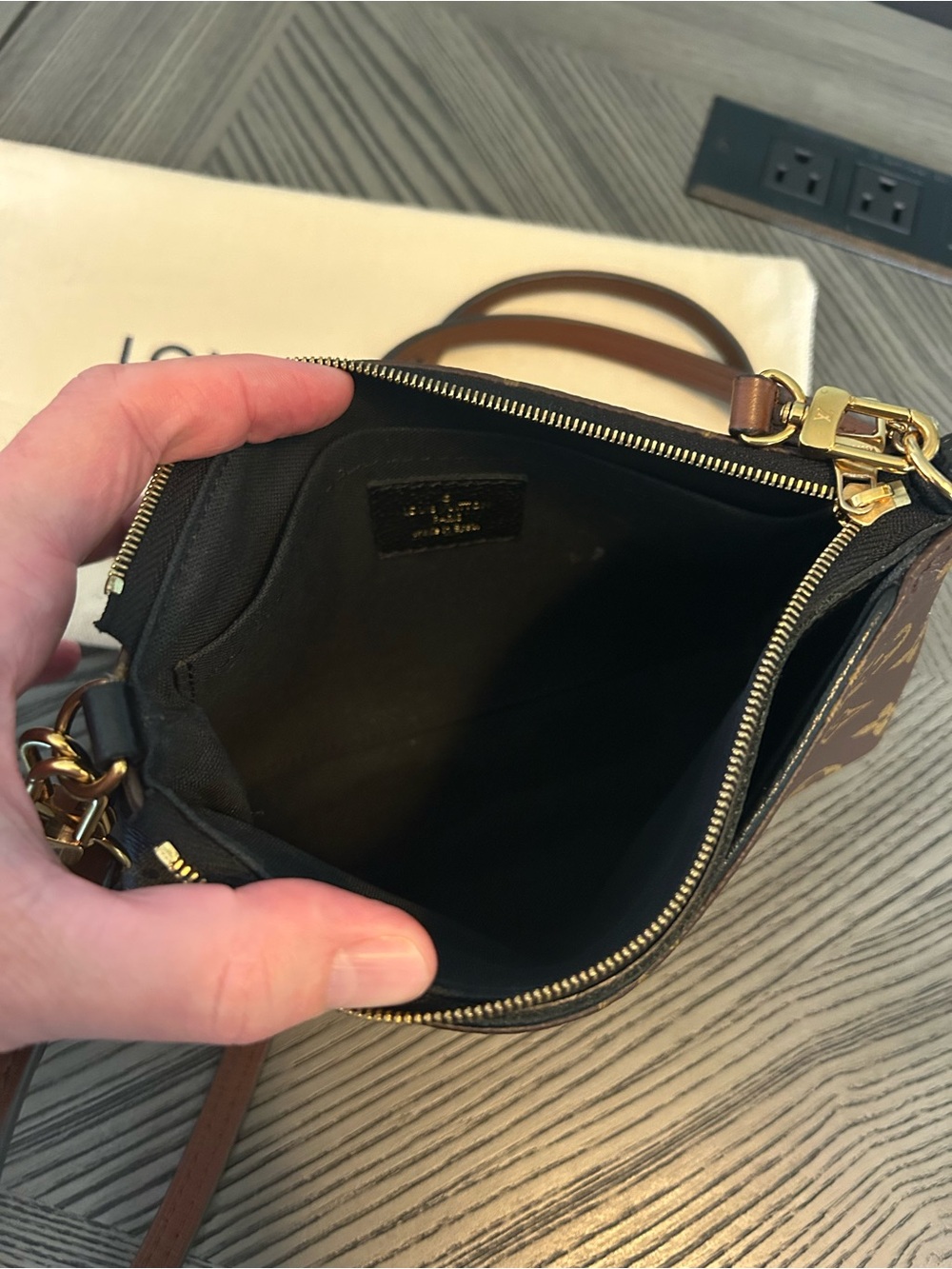 Louis Vuitton Monogram Pallas Clutch Black - Picture 7 of 10
